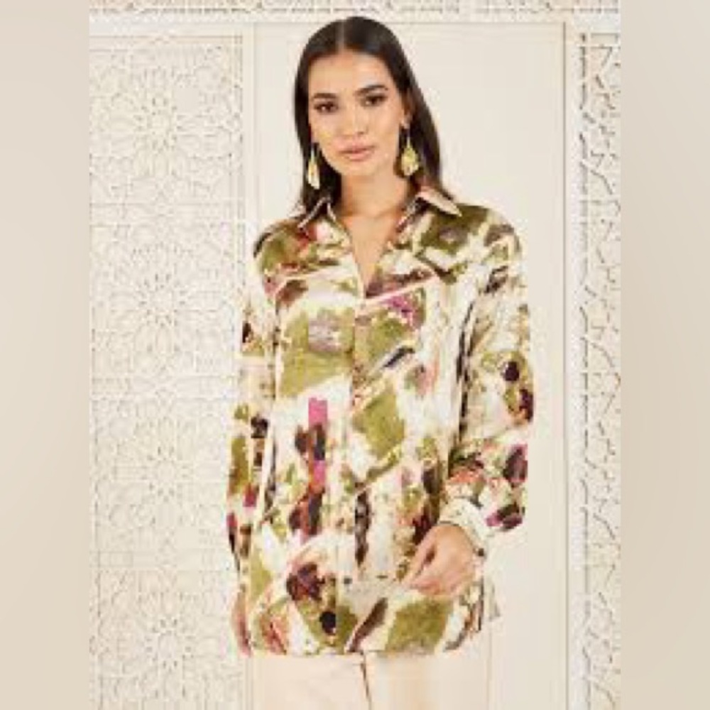 Sunset Rd Abstract Print Button-Up Floral Blouse. 10